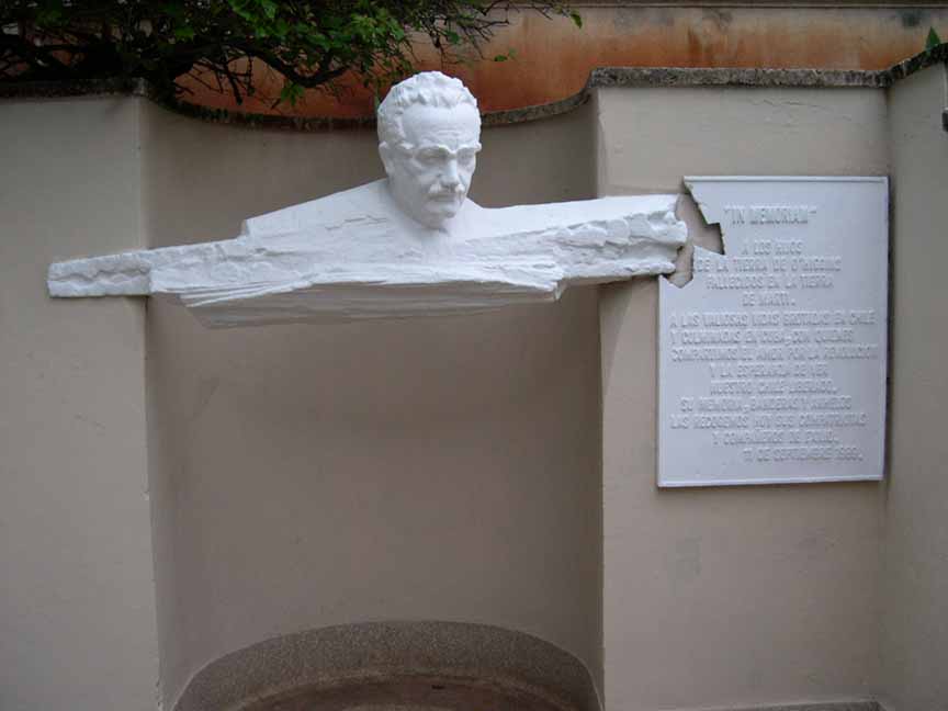 Allende Bust
